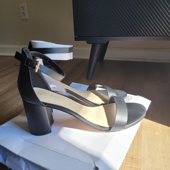 NWT Nine West Black Dress Sandals Size 11 - Picture 5 of 5